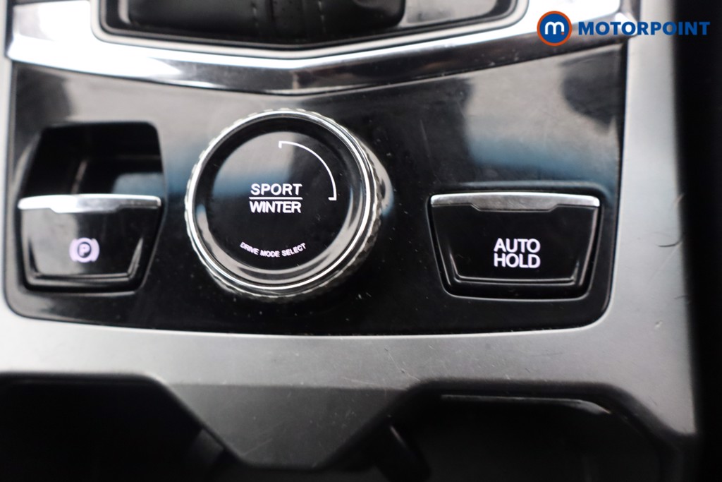 Ssangyong Korando Ventura Automatic Petrol SUV - Stock Number (1676420) - 16th supplementary image