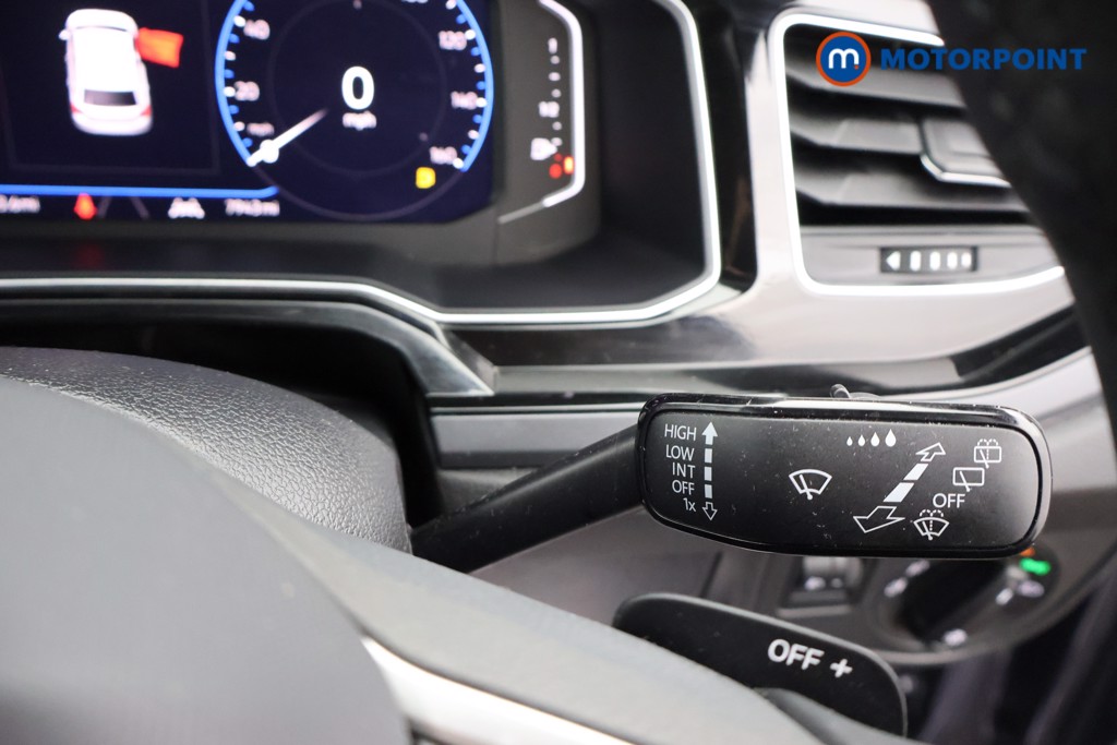 Volkswagen Polo R-Line Automatic Petrol Hatchback - Stock Number (1676563) - 6th supplementary image