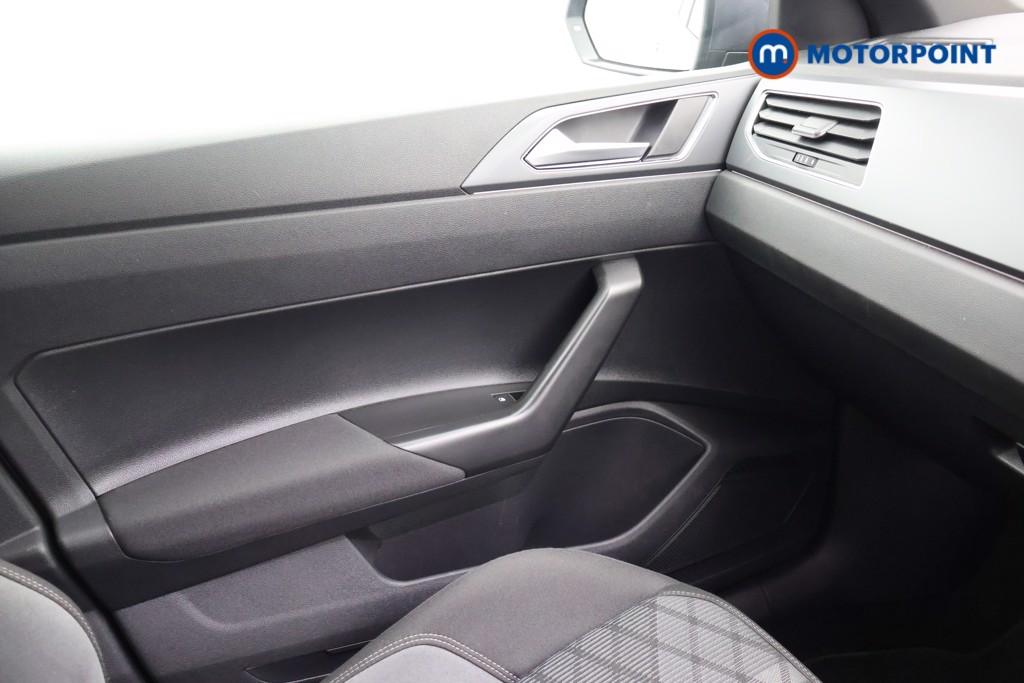 Volkswagen Polo R-Line Automatic Petrol Hatchback - Stock Number (1676563) - 11th supplementary image