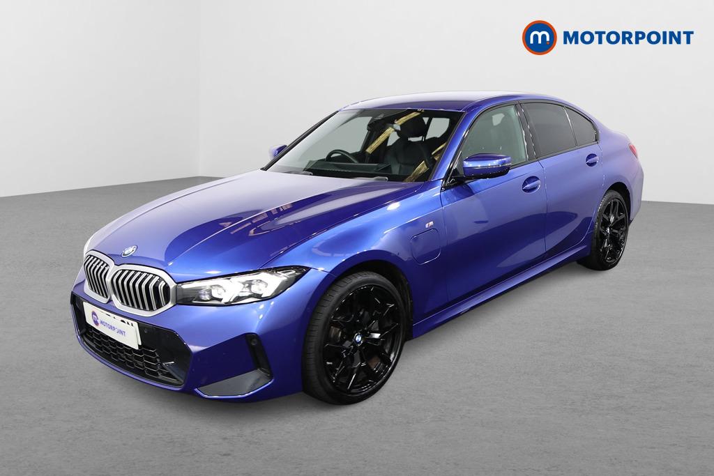 BMW 3 Series M Sport Automatic Petrol Plug-In Hybrid Saloon - Stock Number (1676607) - Passenger side front corner