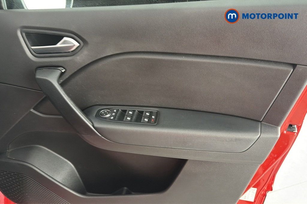 Renault Captur Iconic Manual Petrol SUV - Stock Number (1676631) - 18th supplementary image