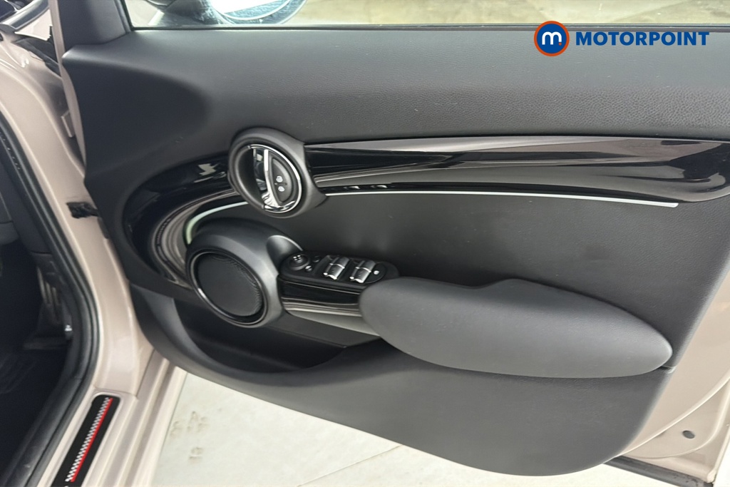 Mini Hatchback Cooper Sport Manual Petrol Hatchback - Stock Number (1676782) - 18th supplementary image