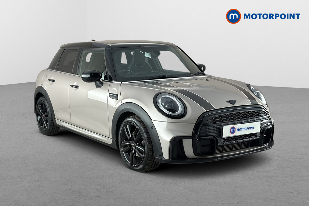 Mini Hatchback Cooper Sport Manual Petrol Hatchback - Stock Number (1676782) - Drivers side front corner