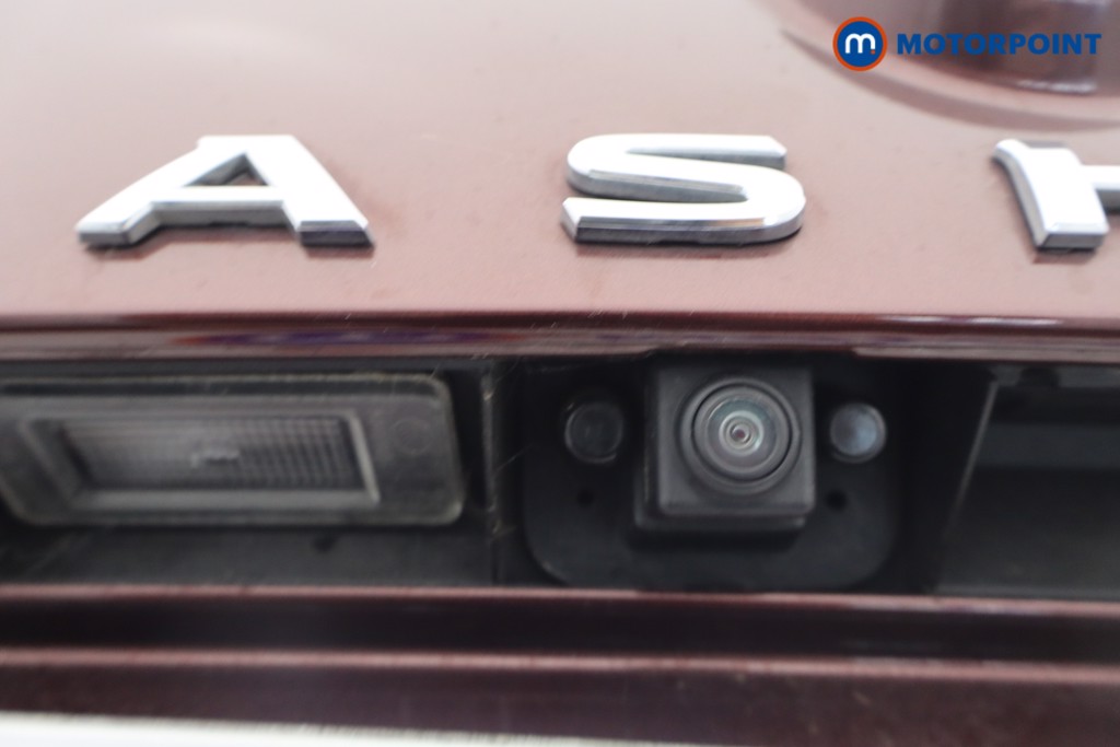 Nissan Qashqai Acenta Premium Automatic Petrol SUV - Stock Number (1676902) - 5th supplementary image