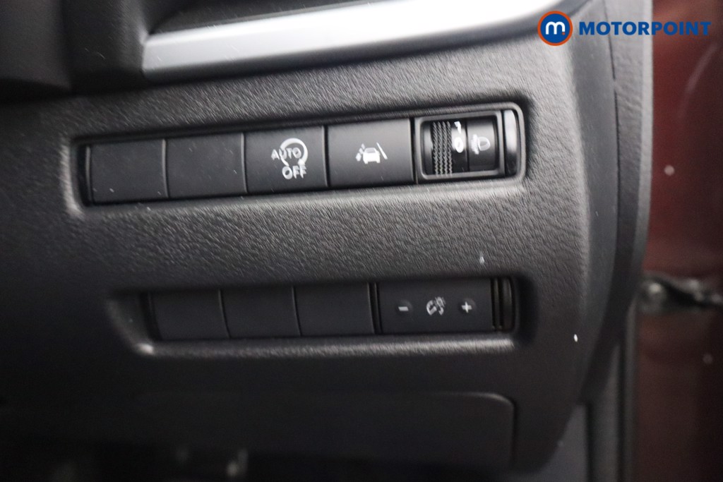 Nissan Qashqai Acenta Premium Automatic Petrol SUV - Stock Number (1676902) - 12th supplementary image