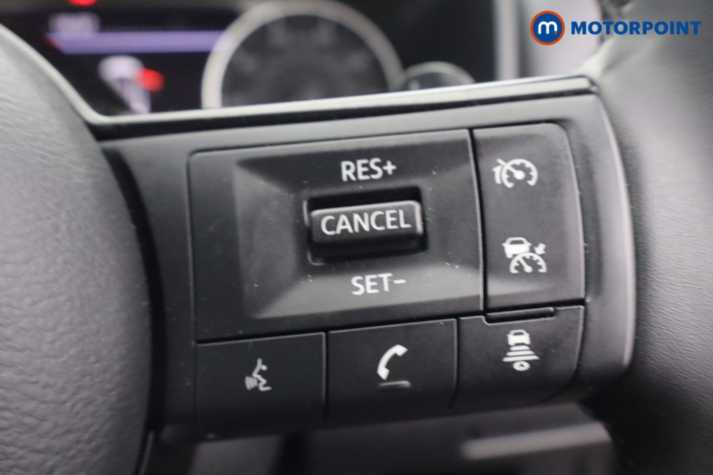 Nissan Qashqai Acenta Premium Automatic Petrol SUV - Stock Number (1676902) - 13th supplementary image