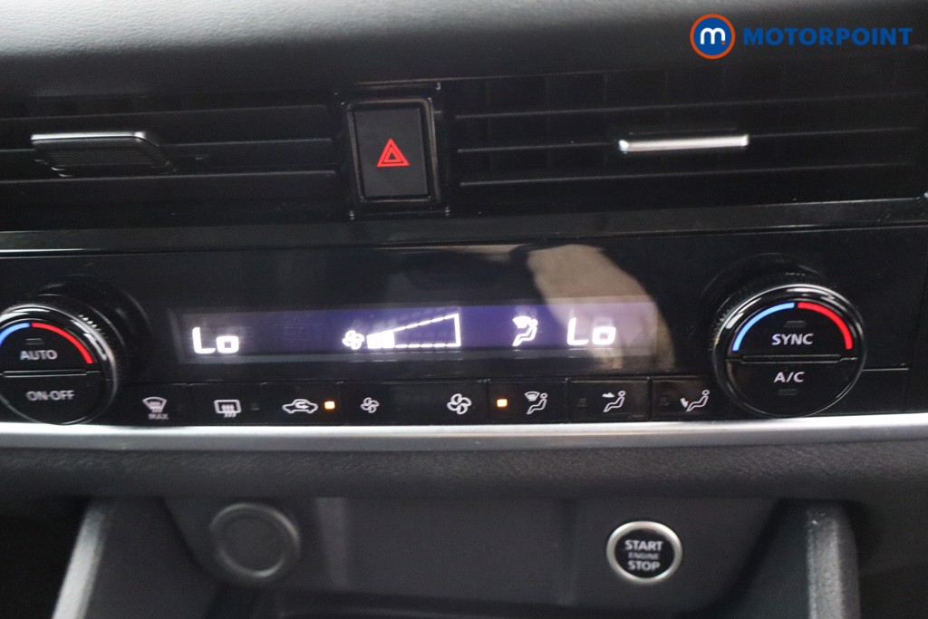 Nissan Qashqai Acenta Premium Automatic Petrol SUV - Stock Number (1676902) - 16th supplementary image
