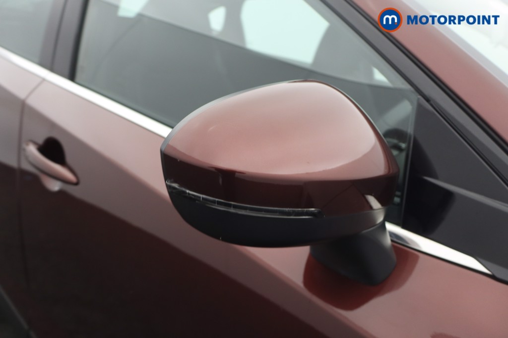 Nissan Qashqai Acenta Premium Automatic Petrol SUV - Stock Number (1676902) - 20th supplementary image