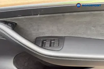Tesla Model Y Long Range Automatic Electric SUV - Stock Number (1677000) - 19th supplementary image