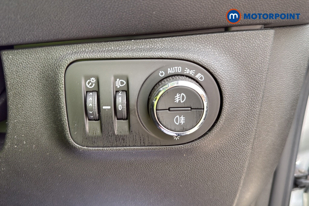 Vauxhall Corsa Sri Nav Automatic Petrol Hatchback - Stock Number (1677104) - 11th supplementary image