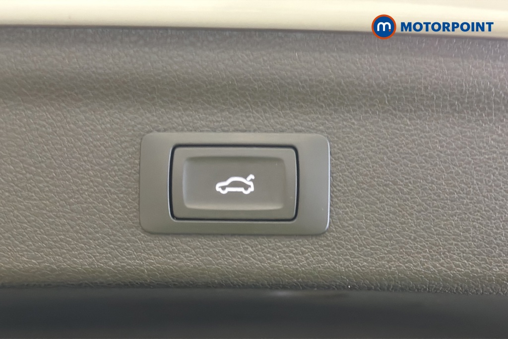 Audi Q3 Black Edition Automatic Petrol SUV - Stock Number (1677158) - 35th supplementary image