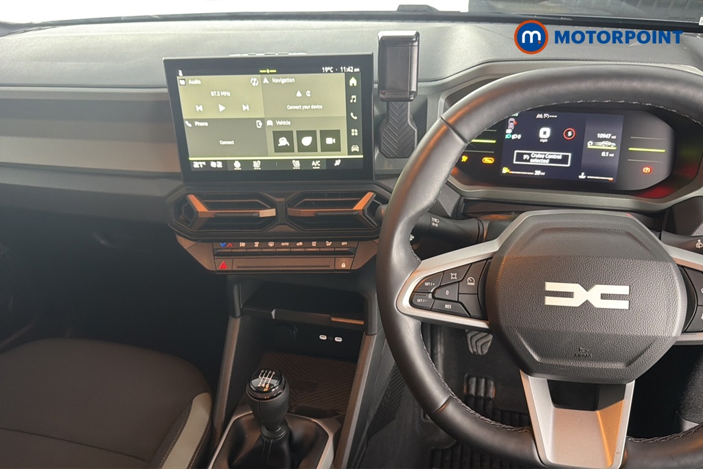 Dacia Duster Extreme Manual Petrol SUV - Stock Number (1677226) - 1st supplementary image