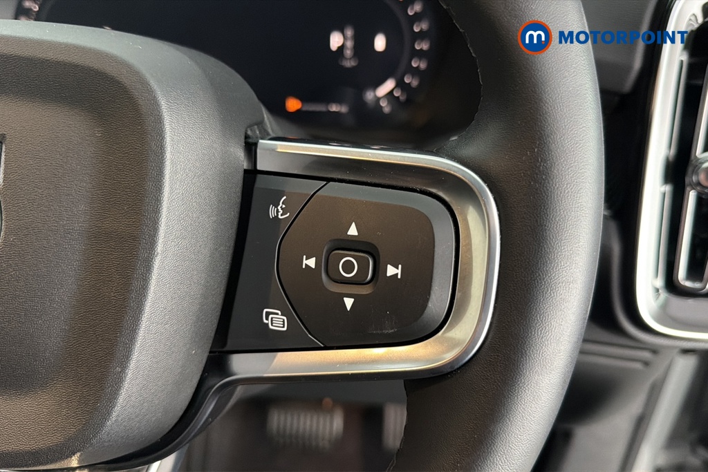 Volvo Xc40 Plus Automatic Petrol SUV - Stock Number (1677227) - 3rd supplementary image