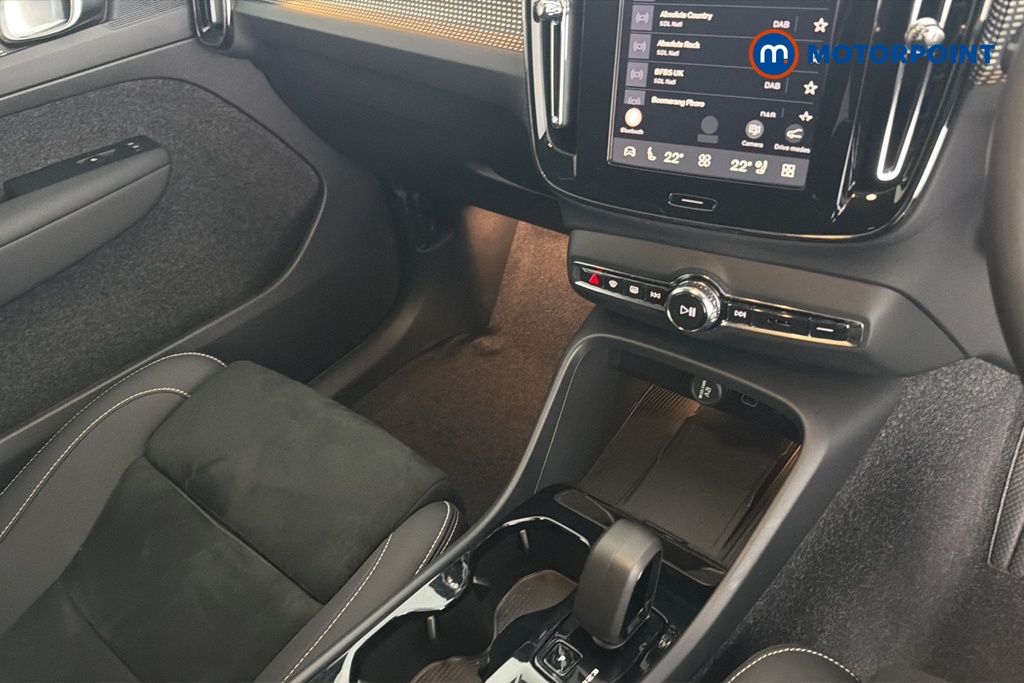 Volvo Xc40 Plus Automatic Petrol SUV - Stock Number (1677227) - 15th supplementary image