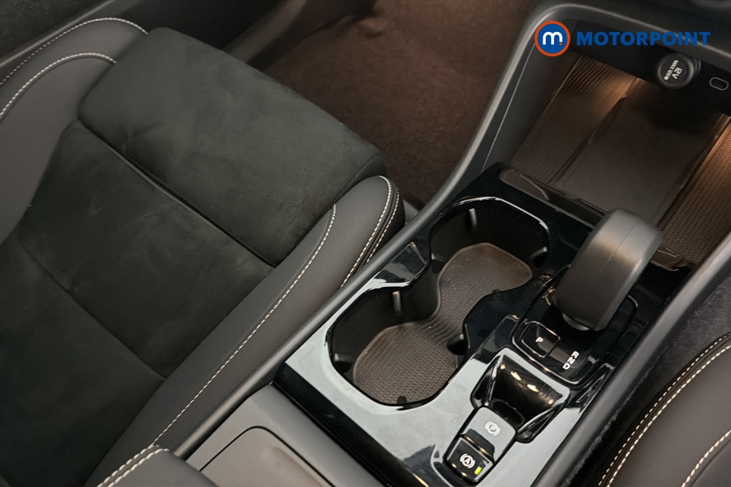 Volvo Xc40 Plus Automatic Petrol SUV - Stock Number (1677227) - 16th supplementary image