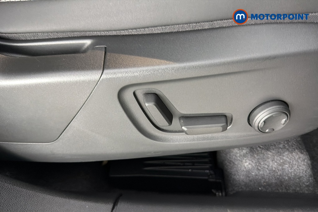 Volvo Xc40 Plus Automatic Petrol SUV - Stock Number (1677227) - 23rd supplementary image