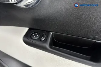 Fiat 500 Dolcevita Manual Petrol Hatchback - Stock Number (1677283) - 19th supplementary image