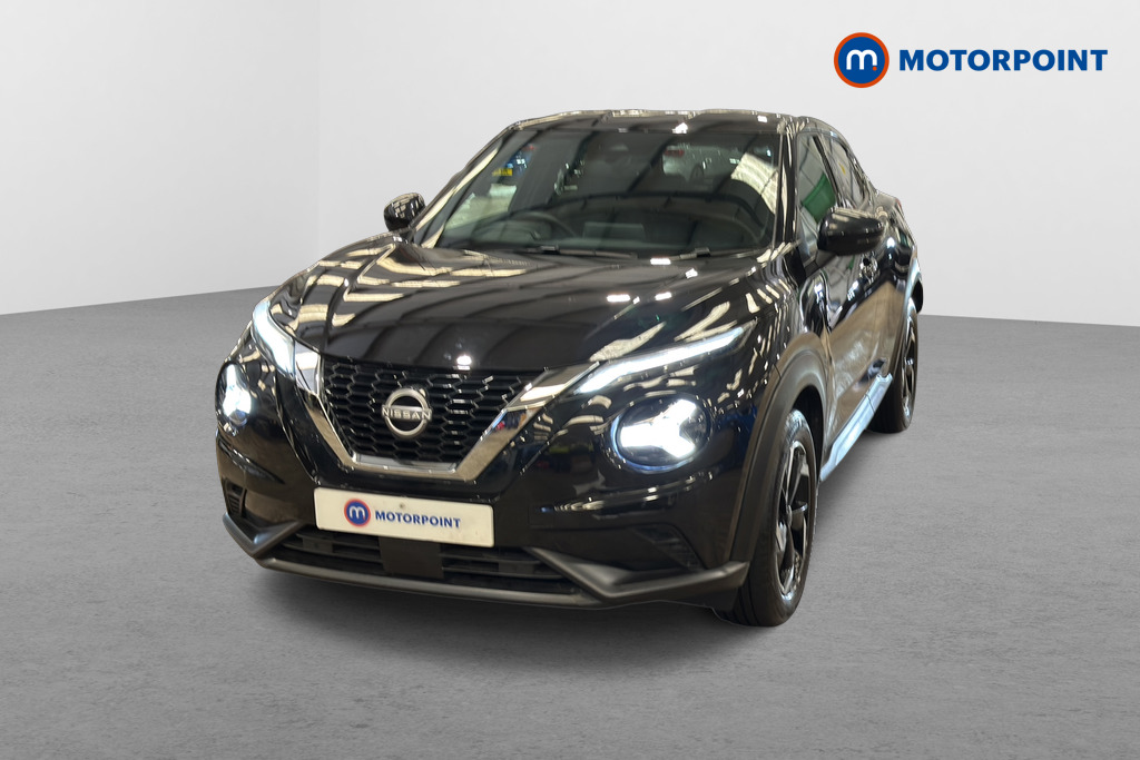 Nissan Juke N-Connecta Automatic Petrol SUV - Stock Number (1677385) - Passenger side front corner