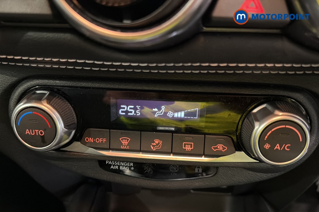 Nissan Juke N-Connecta Automatic Petrol SUV - Stock Number (1677385) - 12th supplementary image