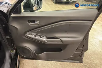 Nissan Juke N-Connecta Automatic Petrol SUV - Stock Number (1677385) - 18th supplementary image