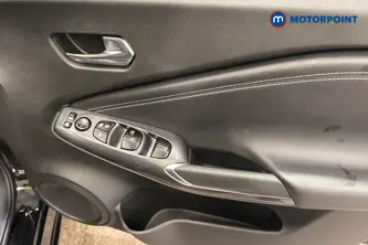 Nissan Juke N-Connecta Automatic Petrol SUV - Stock Number (1677385) - 19th supplementary image