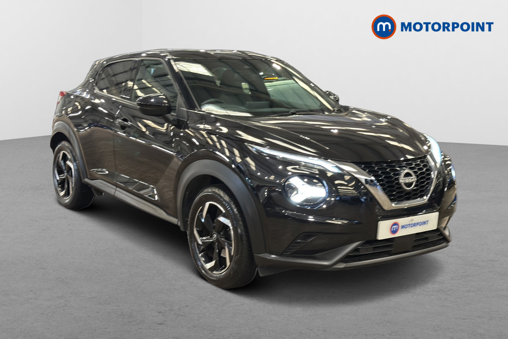 Nissan Juke N-Connecta Automatic Petrol SUV - Stock Number (1677385) - Drivers side front corner