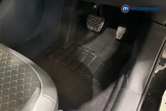 Nissan Juke N-Connecta Automatic Petrol SUV - Stock Number (1677385) - 24th supplementary image