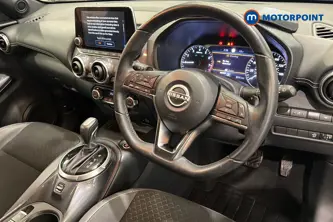 Nissan Juke N-Connecta Automatic Petrol SUV - Stock Number (1677385) - 1st supplementary image
