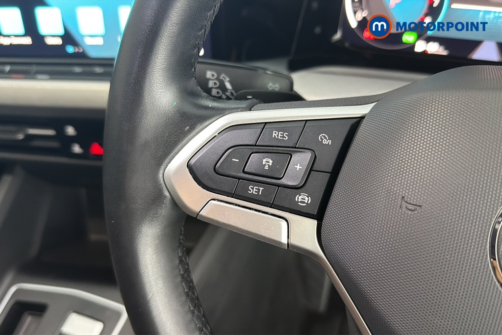 Volkswagen Golf Life Automatic Petrol Hatchback - Stock Number (1677489) - 4th supplementary image