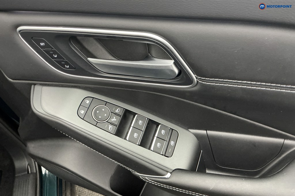 Nissan Qashqai Tekna Automatic Petrol-Electric Hybrid SUV - Stock Number (1677513) - 26th supplementary image