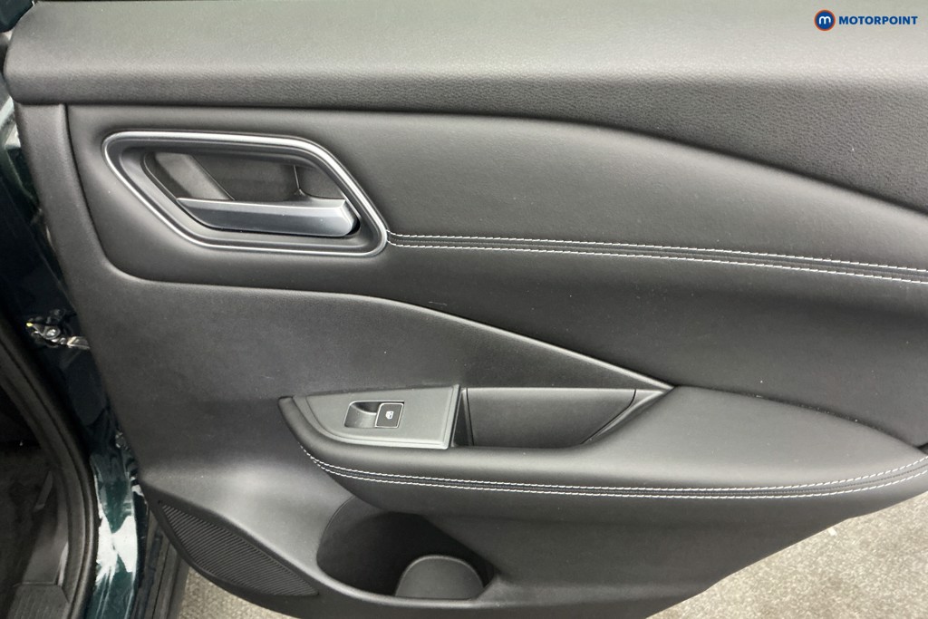 Nissan Qashqai Tekna Automatic Petrol-Electric Hybrid SUV - Stock Number (1677513) - 27th supplementary image