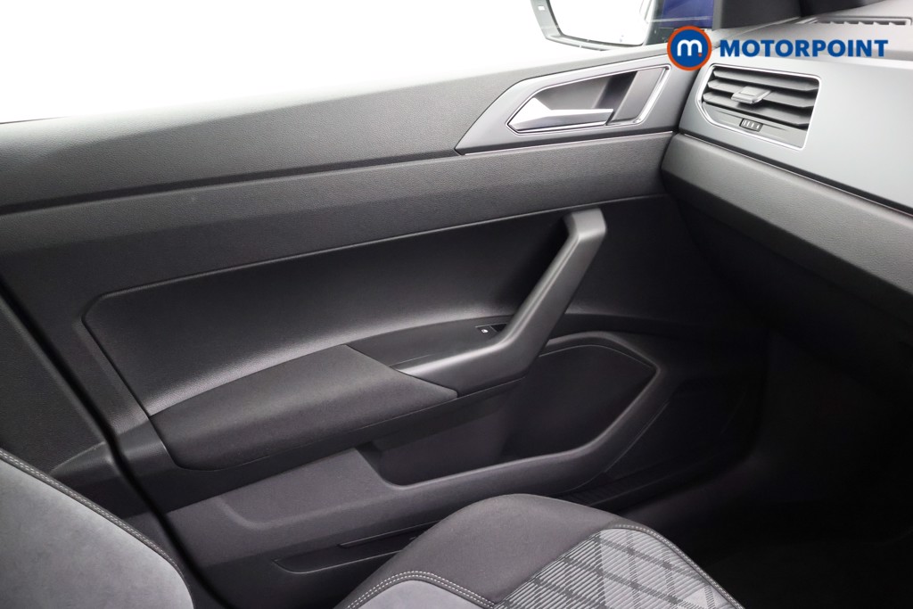 Volkswagen Polo R-Line Manual Petrol Hatchback - Stock Number (1677529) - 11th supplementary image