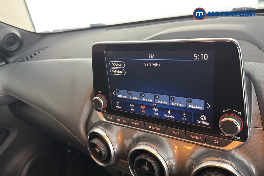 Nissan Juke N-Connecta Manual Petrol SUV - Stock Number (1677575) - 8th supplementary image