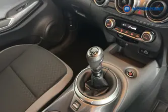 Nissan Juke N-Connecta Manual Petrol SUV - Stock Number (1677575) - 15th supplementary image
