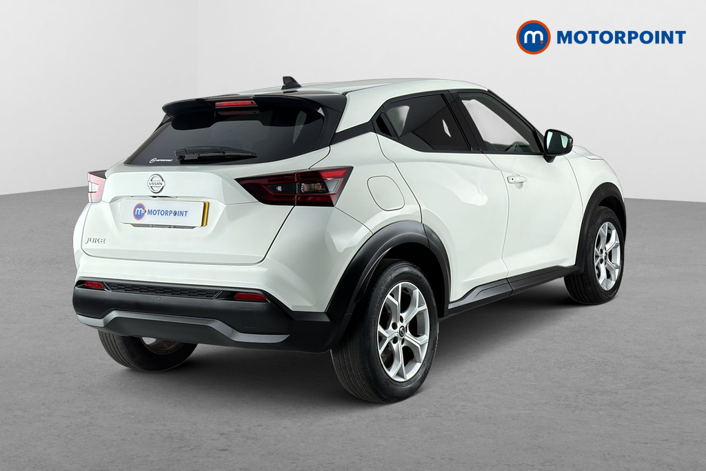 Nissan Juke N-Connecta Manual Petrol SUV - Stock Number (1677575) - Passenger side rear corner