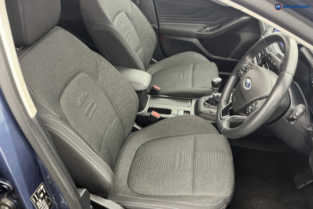 Ford Focus Active Edition Manual Petrol Hatchback - Stock Number (1631341) - 5th supplementary image