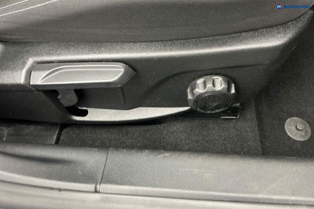 Ford Focus Active Edition Manual Petrol Hatchback - Stock Number (1631341) - 25th supplementary image
