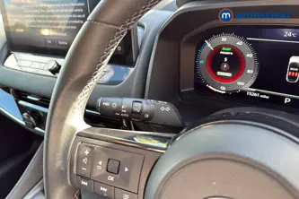 Nissan Qashqai N-Connecta Automatic Petrol-Electric Hybrid SUV - Stock Number (1641816) - 5th supplementary image