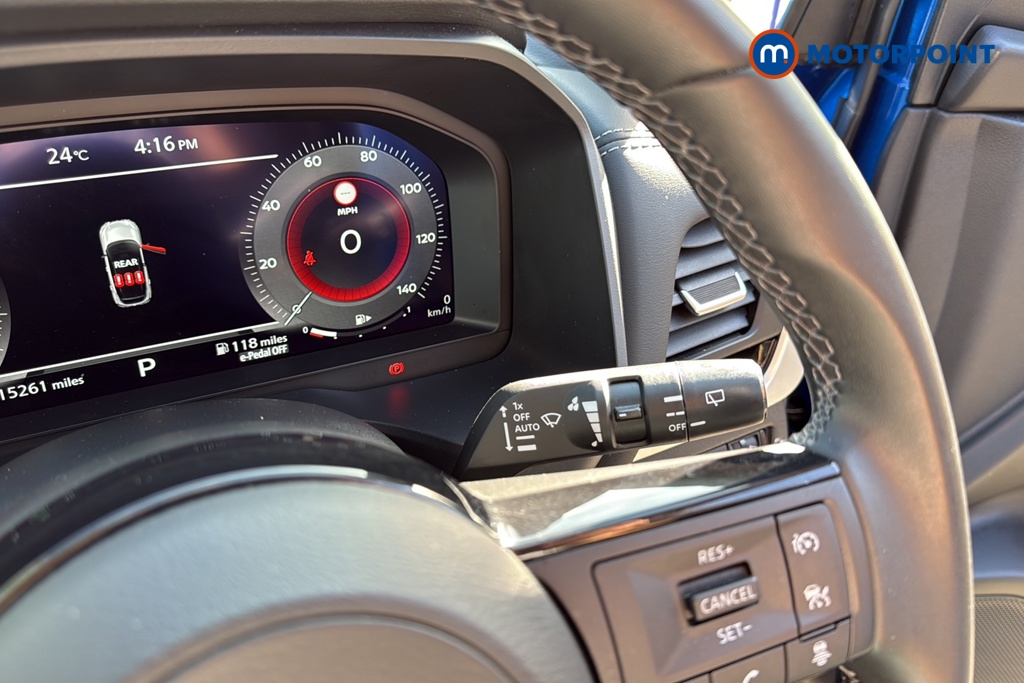 Nissan Qashqai N-Connecta Automatic Petrol-Electric Hybrid SUV - Stock Number (1641816) - 6th supplementary image