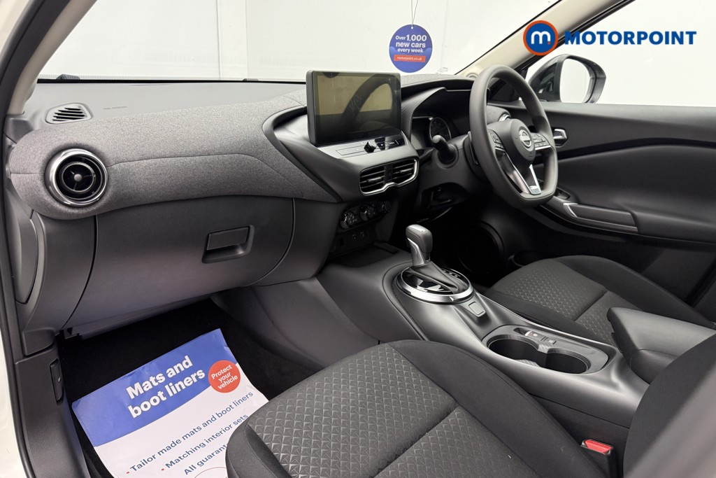 Nissan Juke Acenta Premium Automatic Petrol SUV - Stock Number (1662431) - 4th supplementary image
