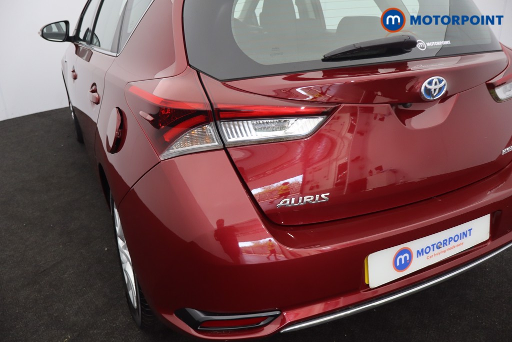 Toyota Auris Icon Automatic Petrol-Electric Hybrid Hatchback - Stock Number (1662904) - 30th supplementary image