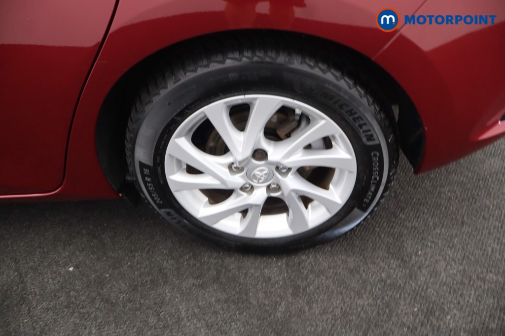 Toyota Auris Icon Automatic Petrol-Electric Hybrid Hatchback - Stock Number (1662904) - 32nd supplementary image