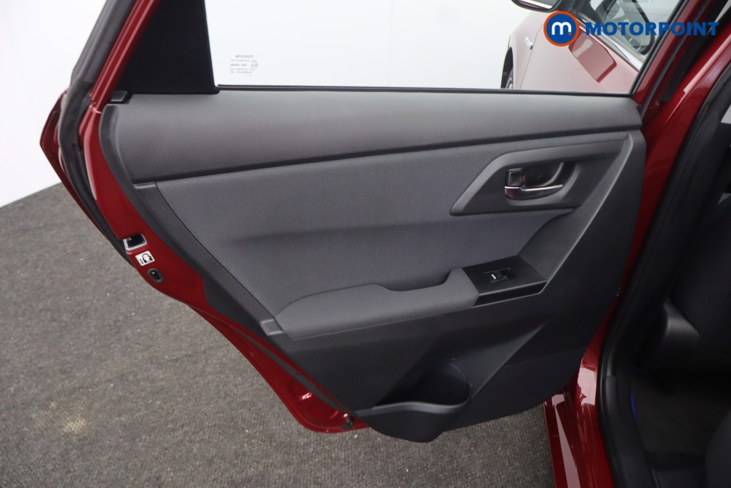 Toyota Auris Icon Automatic Petrol-Electric Hybrid Hatchback - Stock Number (1662904) - 34th supplementary image