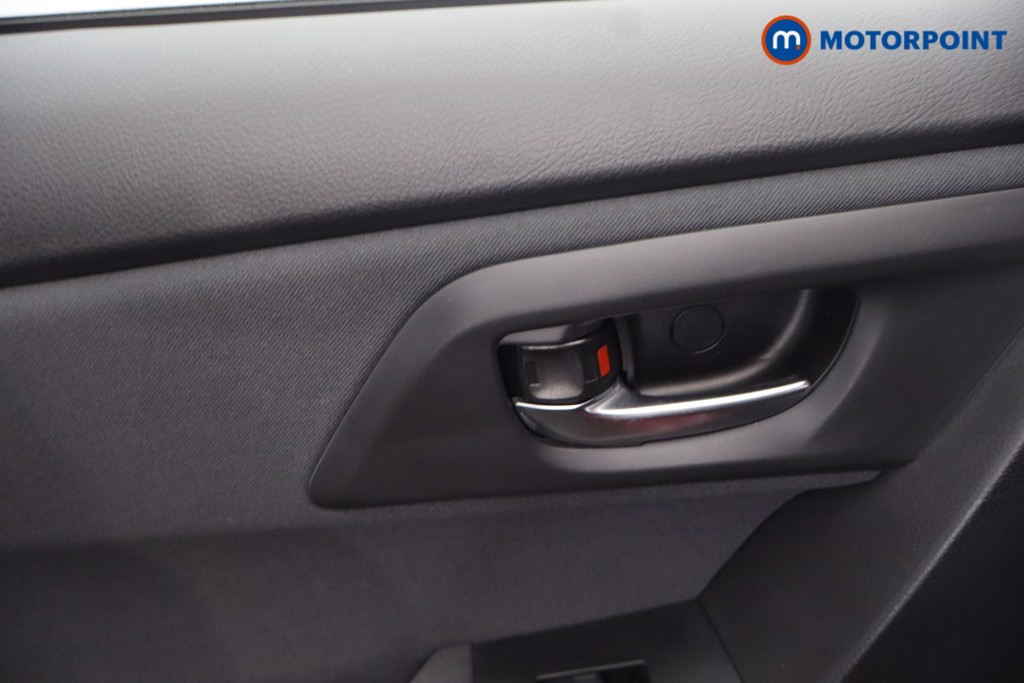 Toyota Auris Icon Automatic Petrol-Electric Hybrid Hatchback - Stock Number (1662904) - 35th supplementary image