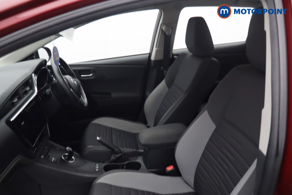 Toyota Auris Icon Automatic Petrol-Electric Hybrid Hatchback - Stock Number (1662904) - 38th supplementary image