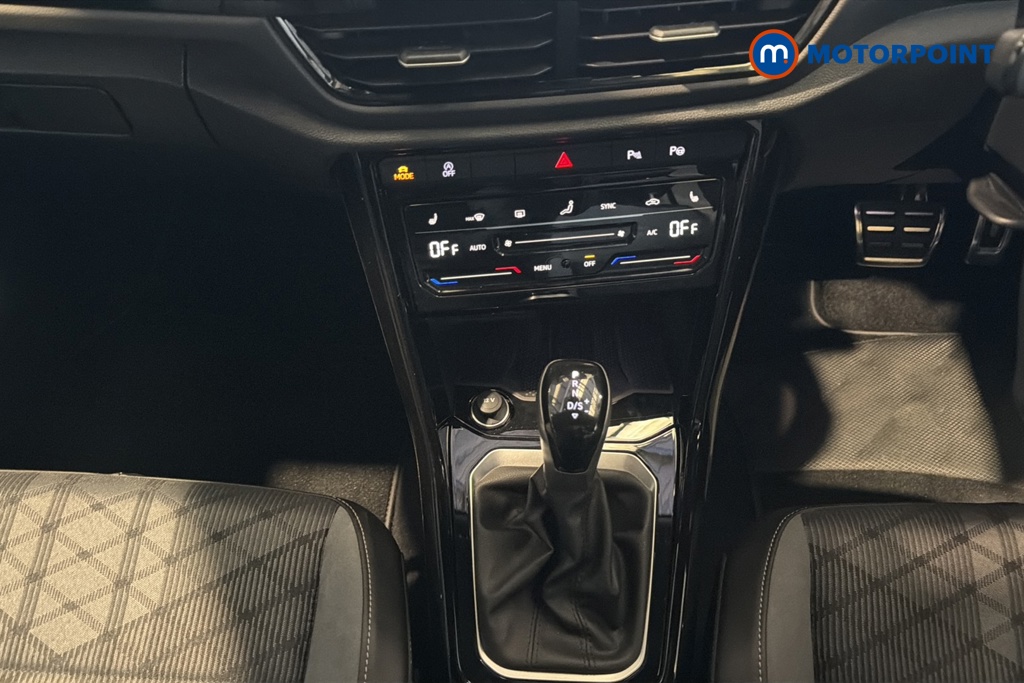 Volkswagen T-Roc Black Edition Automatic Petrol SUV - Stock Number (1663320) - 15th supplementary image