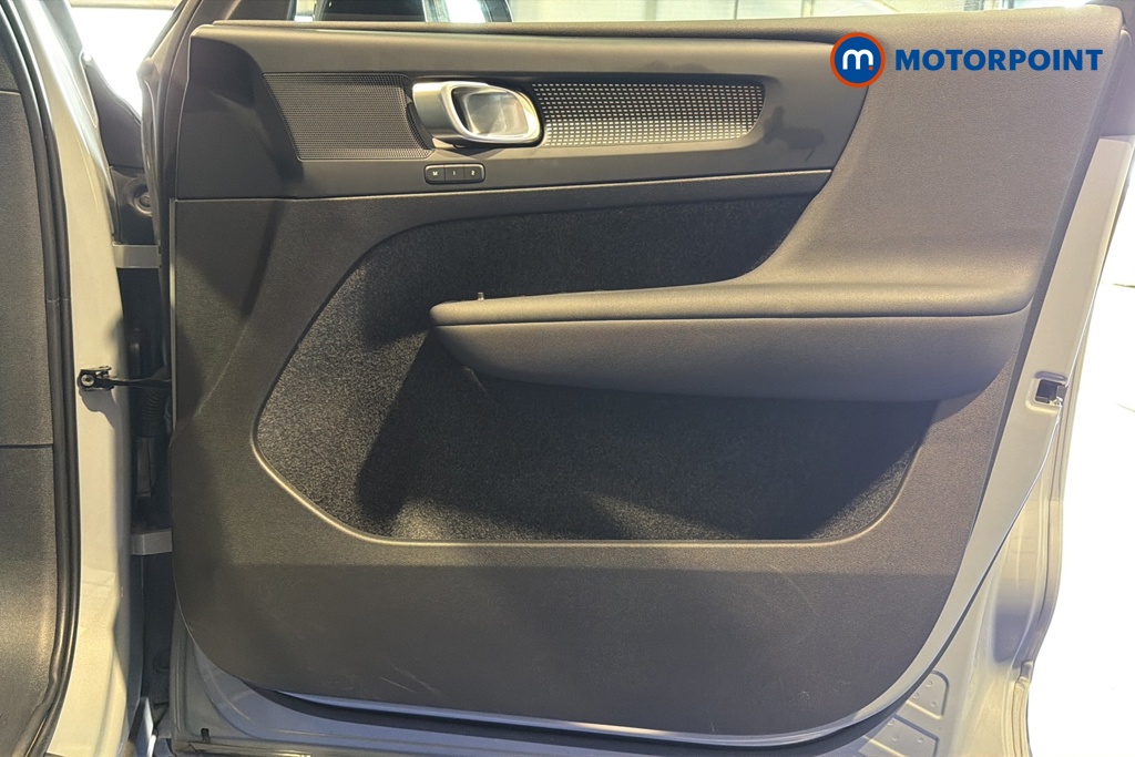 Volvo Xc40 Plus Automatic Petrol SUV - Stock Number (1665313) - 18th supplementary image