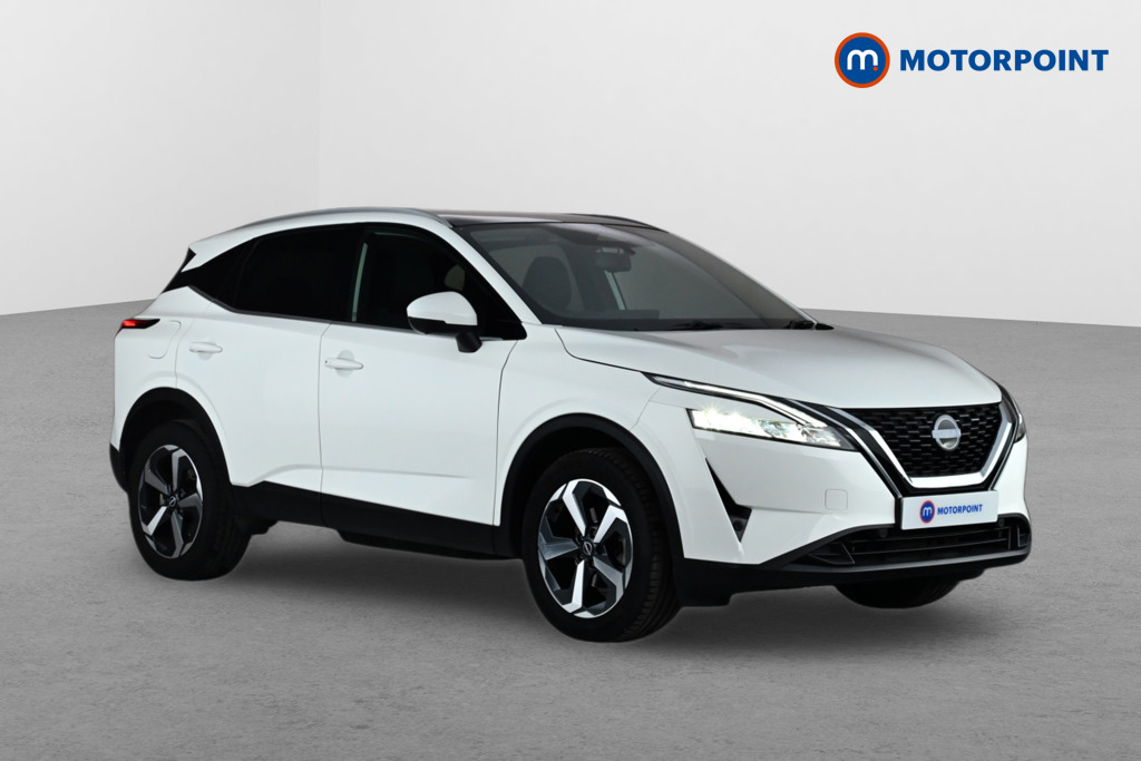 Nissan Qashqai N-Connecta Manual Petrol SUV - Stock Number (1667098) - Drivers side front corner