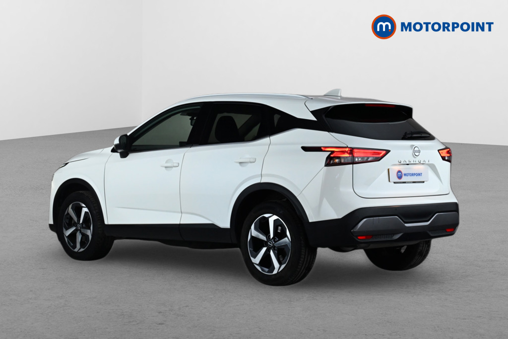 Nissan Qashqai N-Connecta Manual Petrol SUV - Stock Number (1667098) - Passenger side rear corner