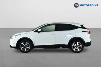 Nissan Qashqai N-Connecta Manual Petrol SUV - Stock Number (1667098) - Passenger side